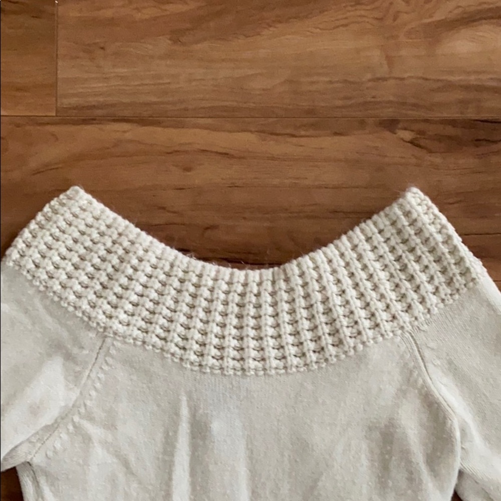 Wet Seal white/Ivory cozy woman’s sweater - Picture 5 of 8